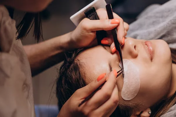 Eyelashes Treatment
