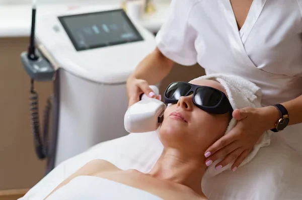 Laser Toning Facial